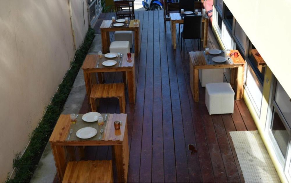 Zone6 Coworking Beach Apartment Old 2W Beach Hostel, Koh Samui ボプート エクステリア 写真