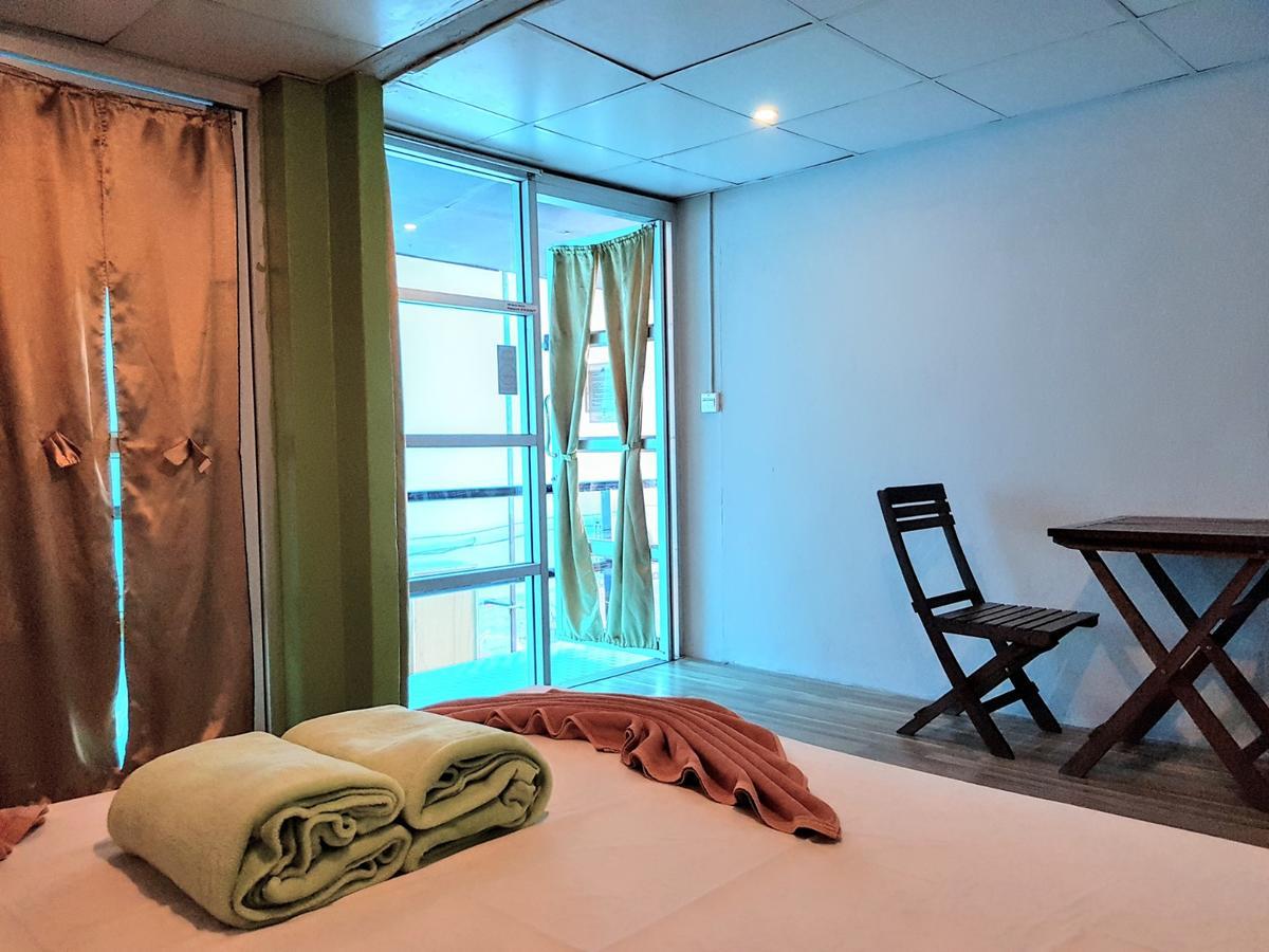 Zone6 Coworking Beach Apartment Old 2W Beach Hostel, Koh Samui ボプート エクステリア 写真