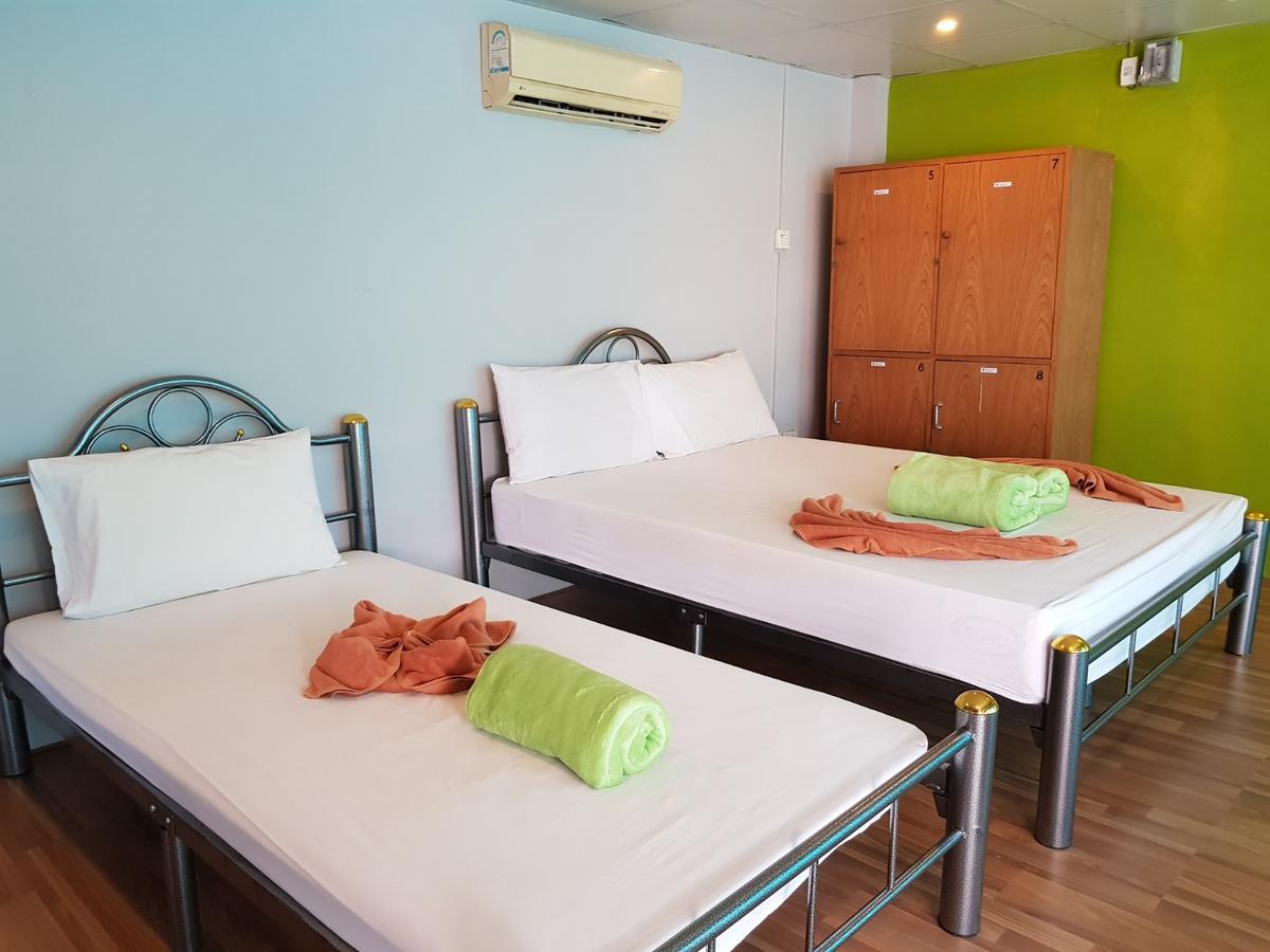 Zone6 Coworking Beach Apartment Old 2W Beach Hostel, Koh Samui ボプート エクステリア 写真
