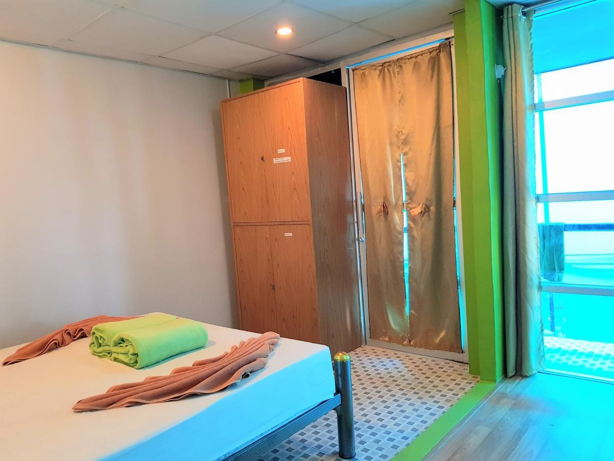 Zone6 Coworking Beach Apartment Old 2W Beach Hostel, Koh Samui ボプート エクステリア 写真