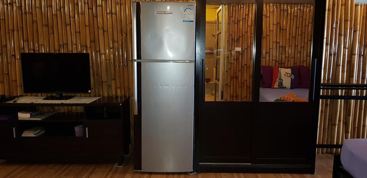 Zone6 Coworking Beach Apartment Old 2W Beach Hostel, Koh Samui ボプート エクステリア 写真