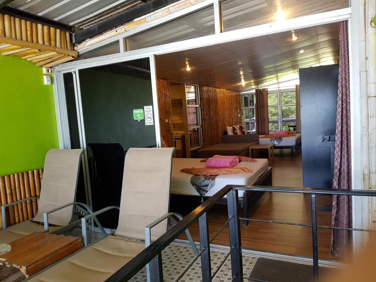 Zone6 Coworking Beach Apartment Old 2W Beach Hostel, Koh Samui ボプート エクステリア 写真